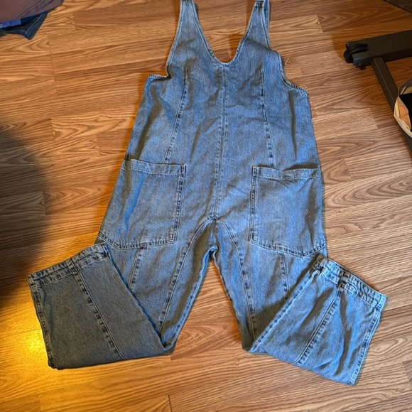 Free people overalls - Picture 1 of 1